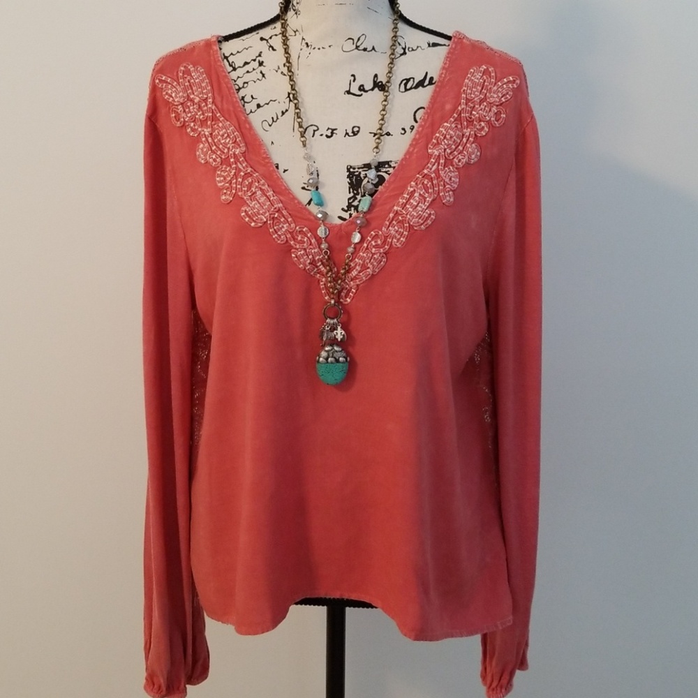 Gimmicks by BKE Top